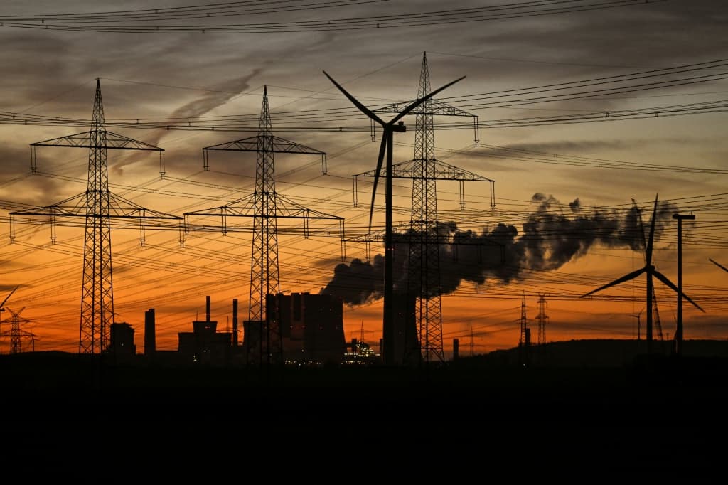 แรงปะทะใน COP30 หลายชาติเร่งผลักดันโรดแมปเลิกฟอสซิล ผู้ผลิตน้ำมันต้านหนัก