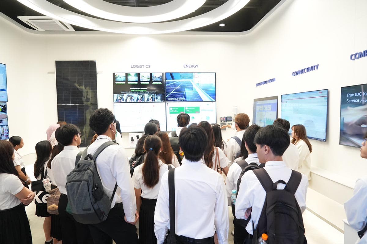 cp-scholarship-48-ai-future-leaders-SPACEBAR-Photo04.jpg