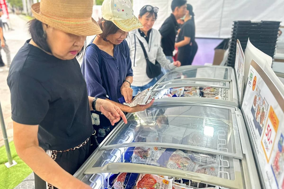 cpf-csr- redcrossfair-SPACEBAR-Photo02-1.jpg