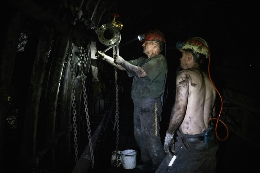 บริษัทเหมืองแร่ OKD จะเลิกจ้างพนักงาน 900 คน เนื่องจากการปิดเหมืองถ่านหินดำแห่งสุดท้าย