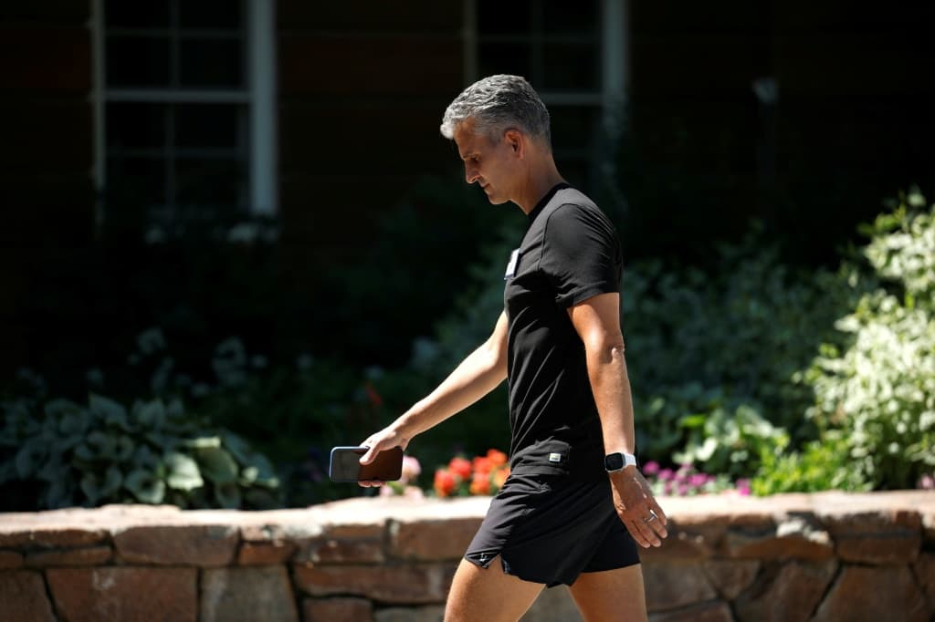 Disney แต่งตั้ง Josh D'Amaro หัวหน้าธุรกิจสวนสนุกเป็นซีอีโอคนใหม่