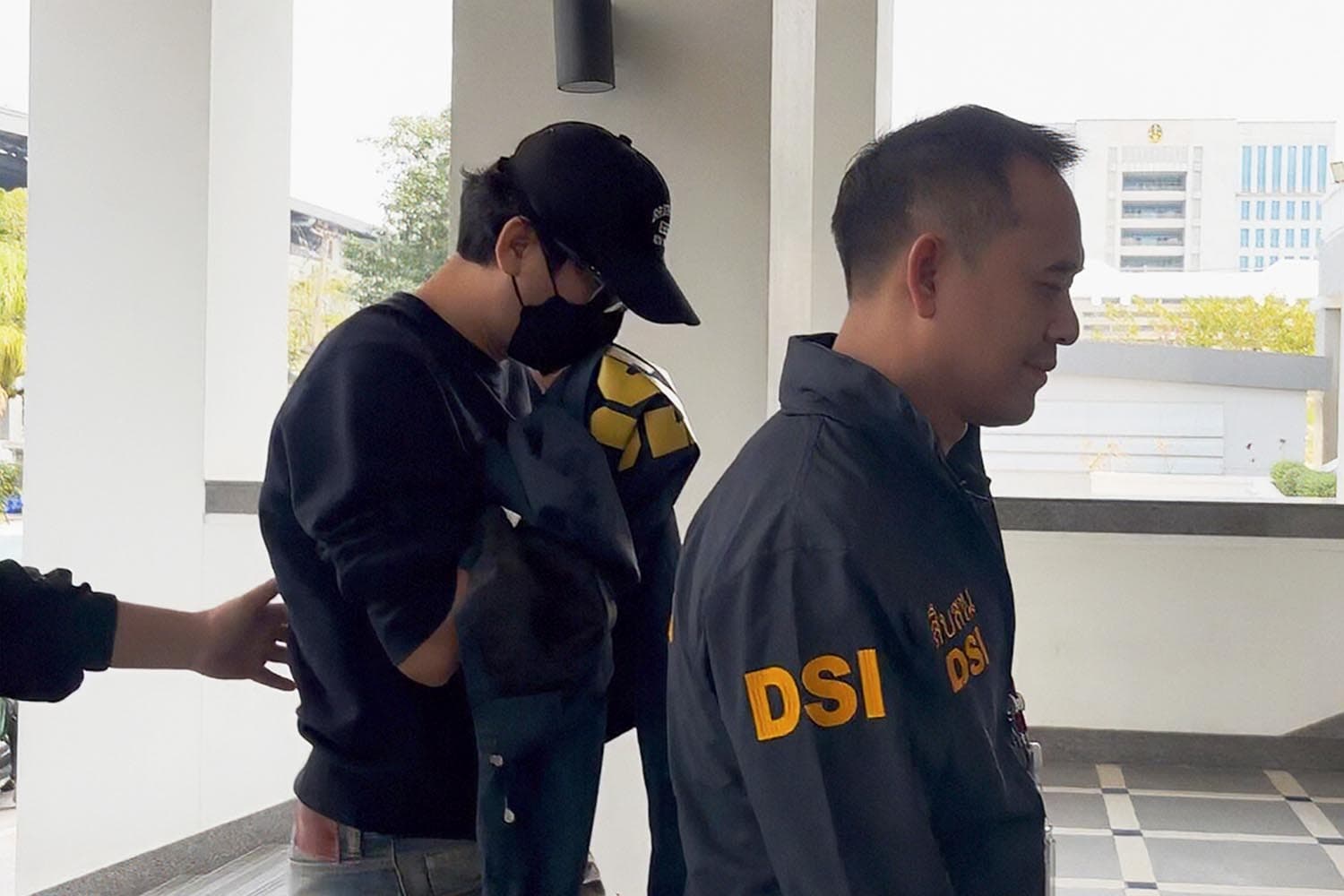 DSI ลุยจับเว็บเถื่อน ฟอกเงินพันล้าน ‘แทนไท’ ไร้เงา