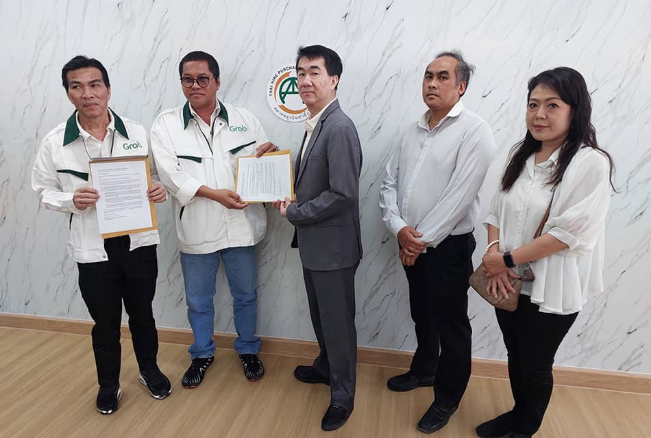 กลุ่มคนขับแอปฯ ยื่นสมาคมเช่าซื้อไทย วอนผ่อนเงื่อนไขจดทะเบียน รย.18
