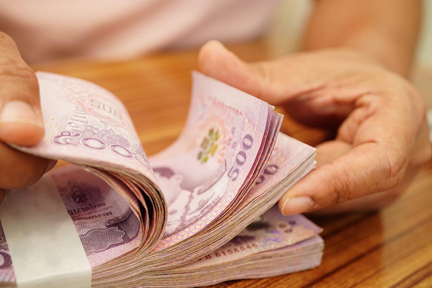 เยียวยาน้ำท่วมใต้ พักชำระหนี้-สินเชื่อฟื้นฟูอาชีพ-สินเชื่อซ่อมแซมบ้าน