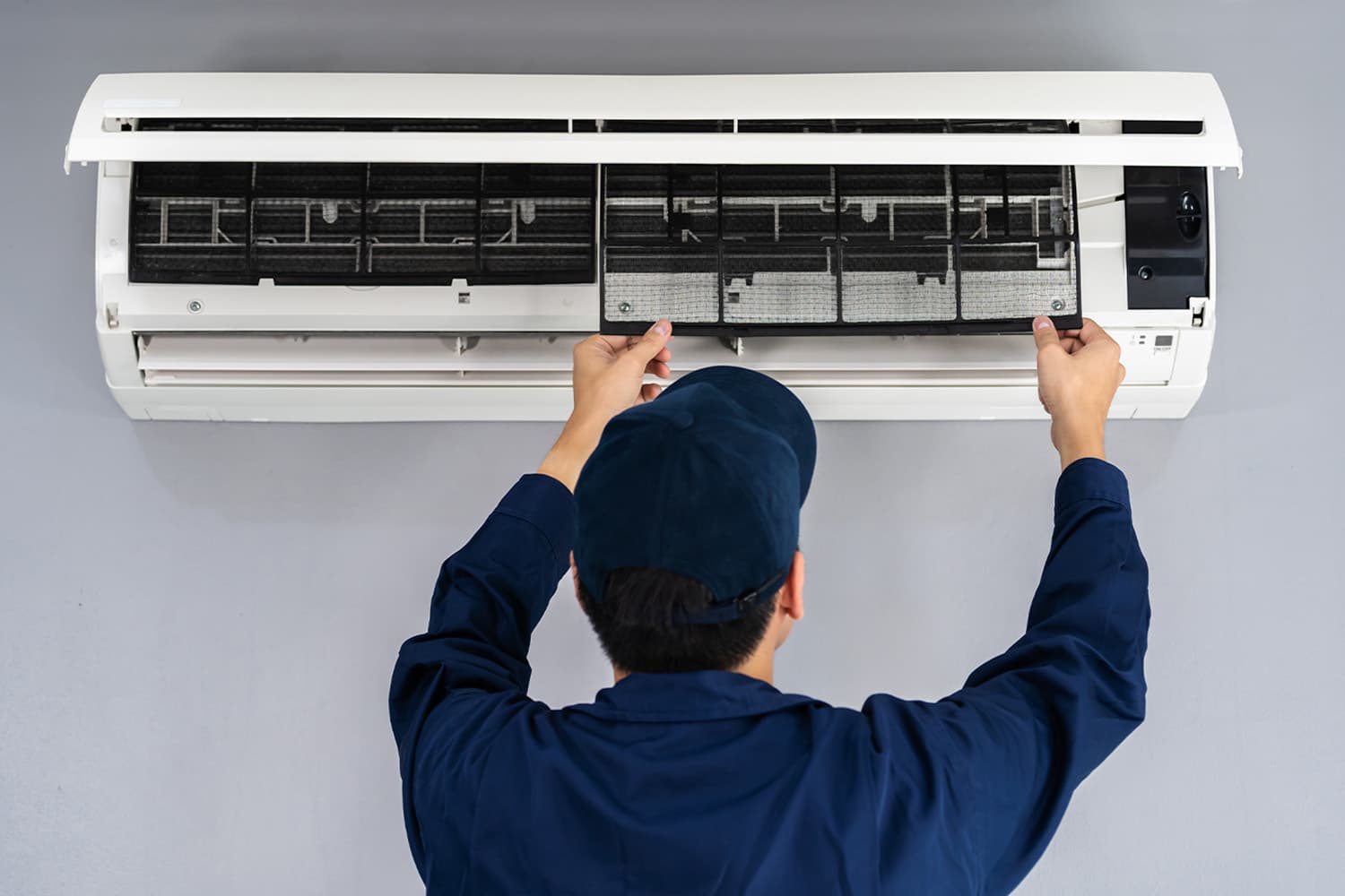 economic_business_thai_energy_air_conditioner_cleaning_SPACEBAR_Hero_15878dc703.jpg