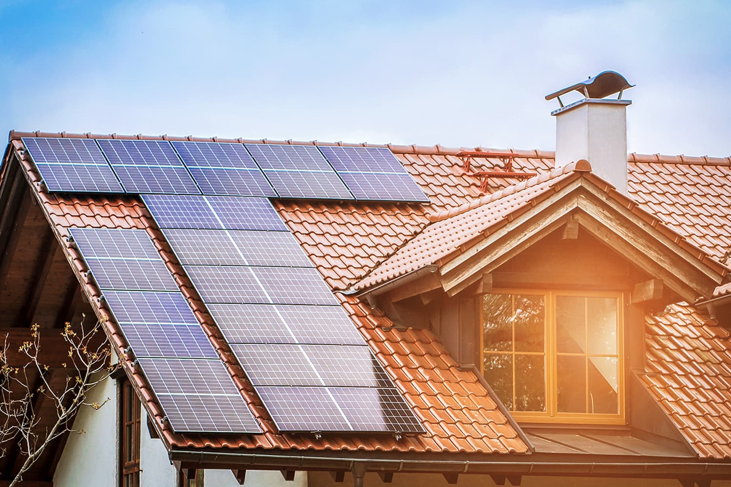 economic_business_thai_loan_solar_roof_SPACEBAR_Hero_586d39d892.jpg