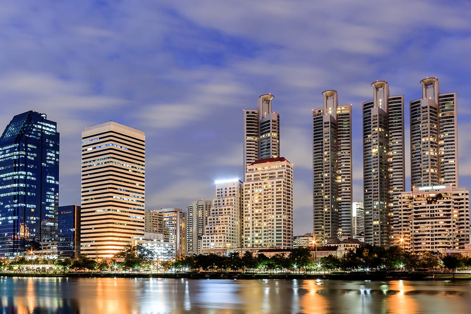 economic_business_thai_real_estate_SPACEBAR_Hero_e033abe459.jpg