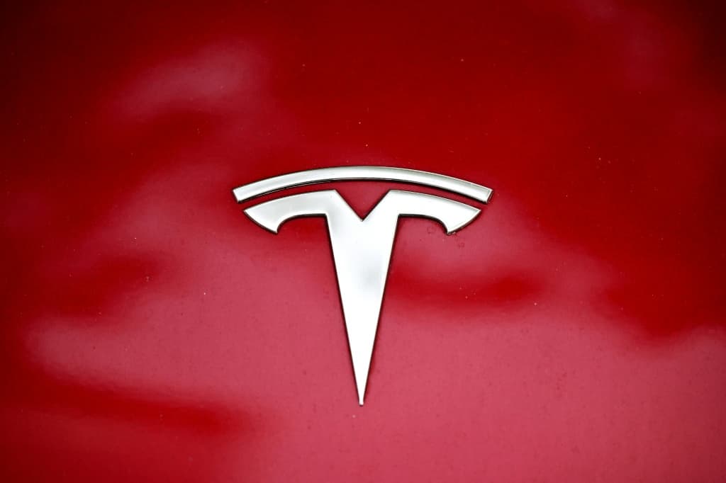 ผลสำรวจเผย 41% ผู้ขับรถ EV ทั่วโลก ไม่ซื้อ! Tesla ด้วยเหตุการเมือง-ทัศนคติ CEO