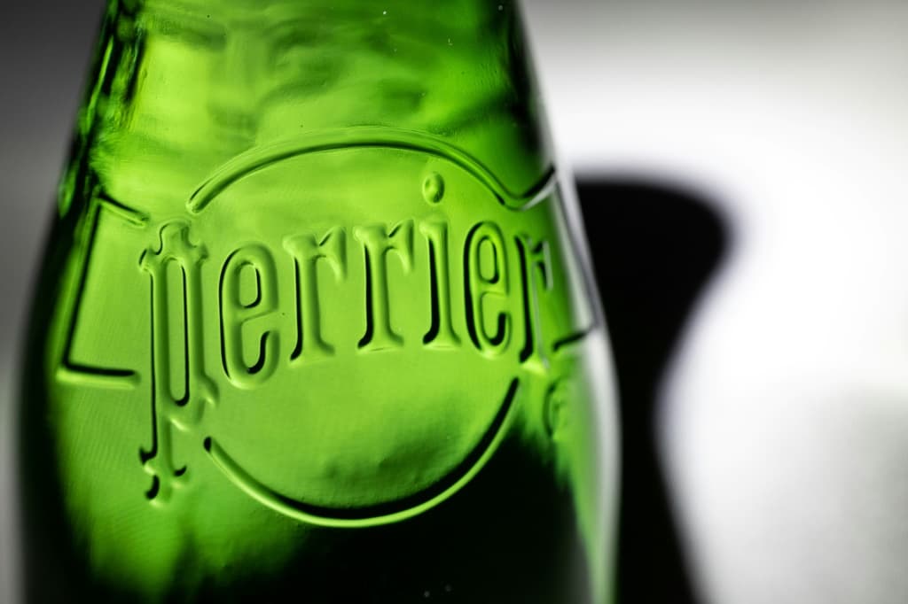 กลุ่มผู้บริโภคฝรั่งเศสร้องศาลห้ามขายน้ำแร่ Perrier อ้างข้อมูลเท็จ