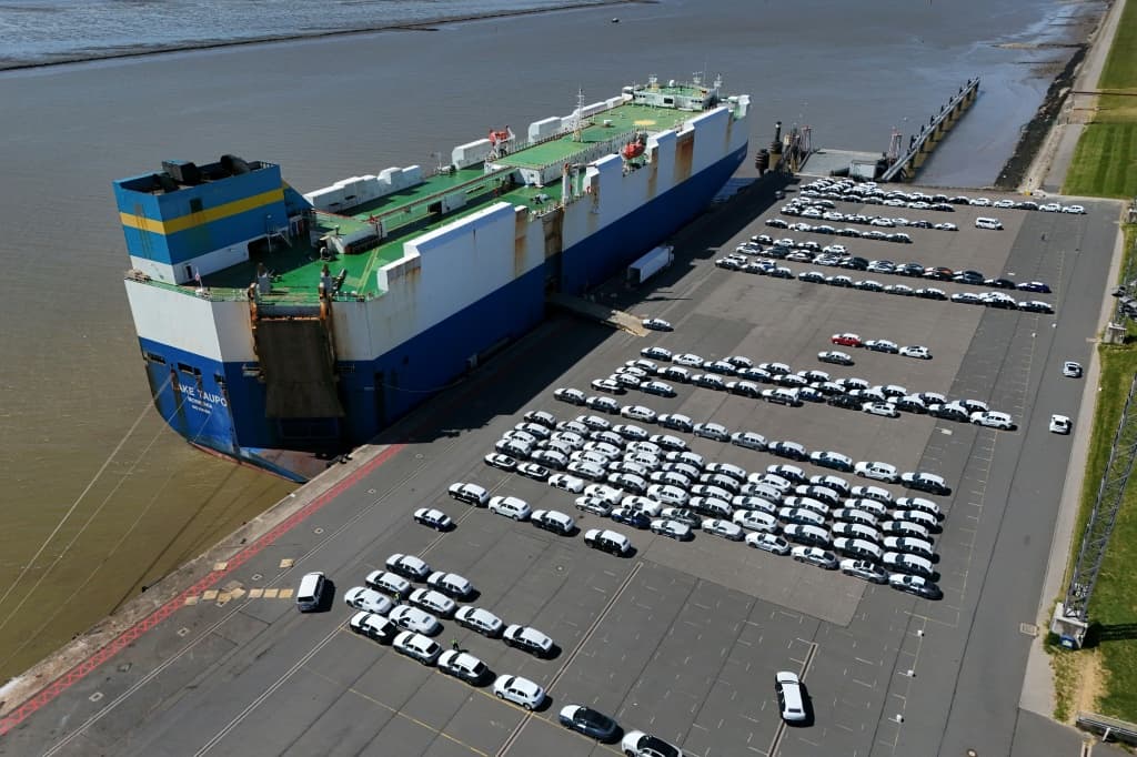 ส่งออกรถยนต์เยอรมันไปจีนดิ่ง 33% จากการแข่งขันรุนแรง