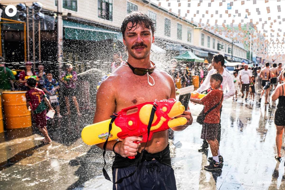 green-space-bma-recycles-plastic-water-guns-songkran-2026-SPACEBAR-Photo02.jpg