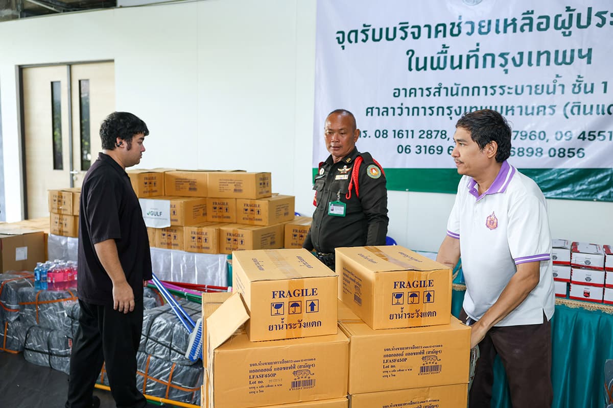 gulf-care-flood-bkk-cleaning-equipment-2-SPACEBAR-Photo07.jpg