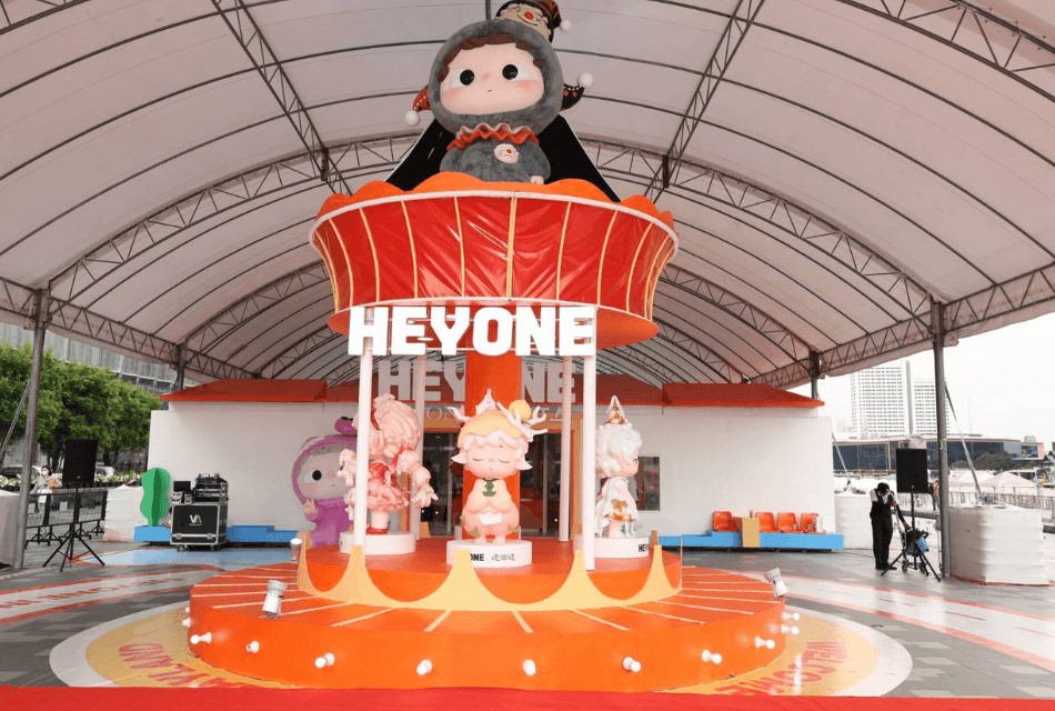 ไอคอนสยาม จับมือ HEYONE และ MORE THAN ARTS & TOYS เนรมิตดินแดนแสนสนุก “HEYDAY PLAYLAND” ยกทัพคาแรกเตอร์สุดน่ารักเปิด Pop-up Store ที่ใหญ่ที่สุดริมแม่น้ำเจ้าพระยา