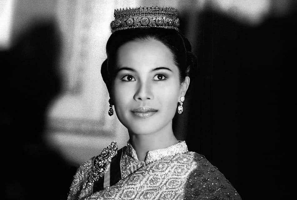 ‘สมเด็จพระบรมราชินีนาถของไทย’ สมเด็จพระนางเจ้าสิริกิติ์ พระบรมราชินีนาถ พระบรมราชชนนีพันปีหลวง