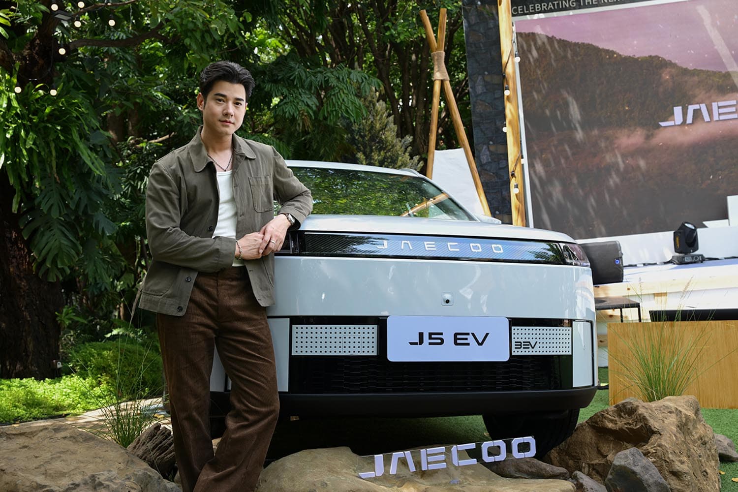 JAECOO 5 EV เปิดราคาต่ำกว่า 69X,XXX เขย่าตลาด EV ดึง ‘มาริโอ้’ ลุย!