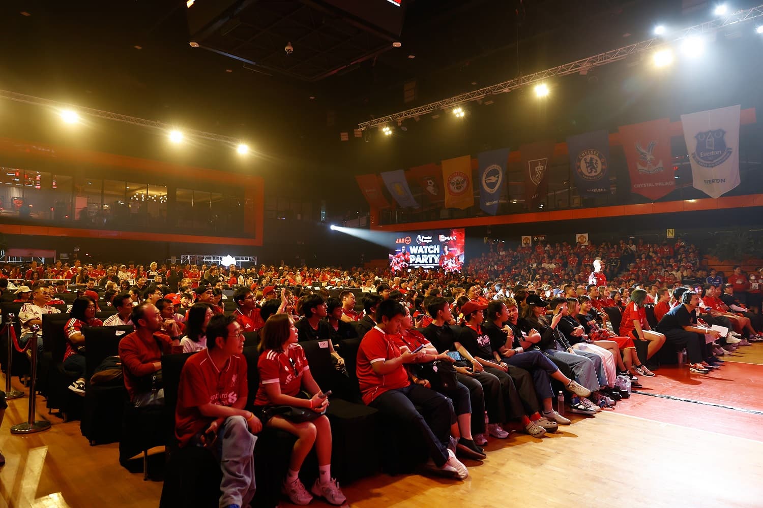 jas-monomax-watch-party-andy-cole-robbie-fowler-thailand-17.jpeg