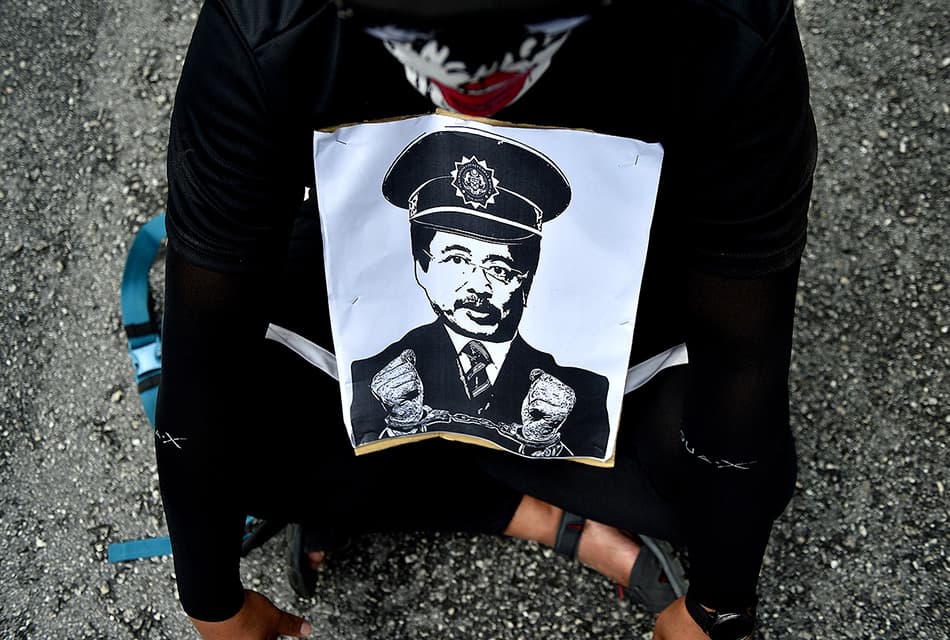 กรรมการต้านทุจริตทำผิดซะเอง! มาเลเซียสั่งสอบประธาน ป.ป.ช.ปมถือหุ้นเอกชน