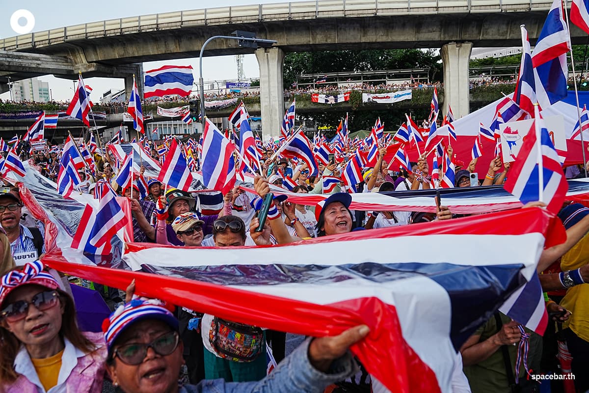 mob-respect-the-national-flag-2aug25-SPACEBAR-Photo05.jpg