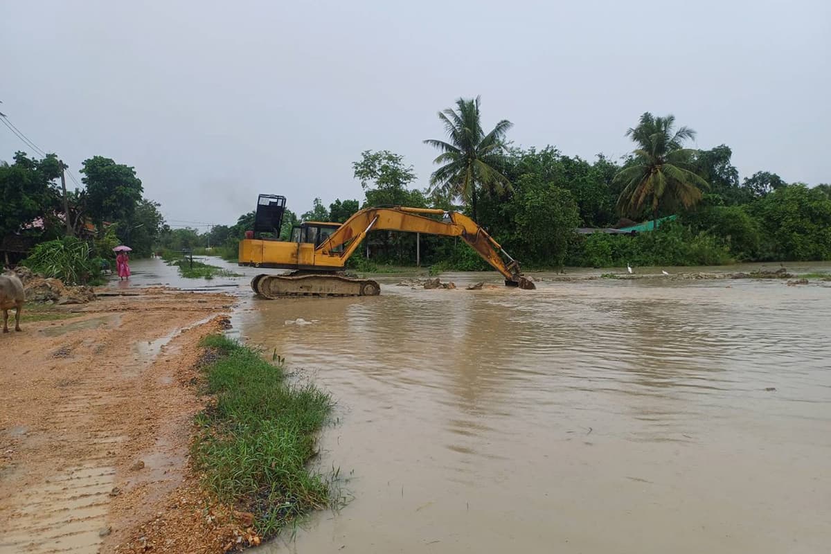 moi-industry-songkhla-floods-watch-out-factories-mines-impacts-SPACEBAR-Photo02.jpg