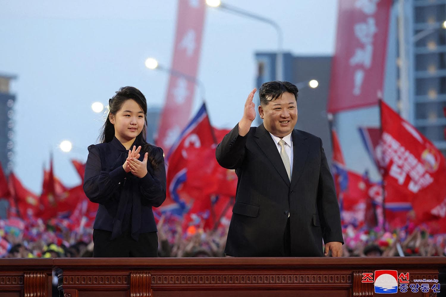 ข่าวกรองเกาหลีใต้เผย ‘คิมจองอึน’ เตรียมตั้งลูกสาวสืบทอดตำแหน่งผู้นำเกาหลีเหนือ