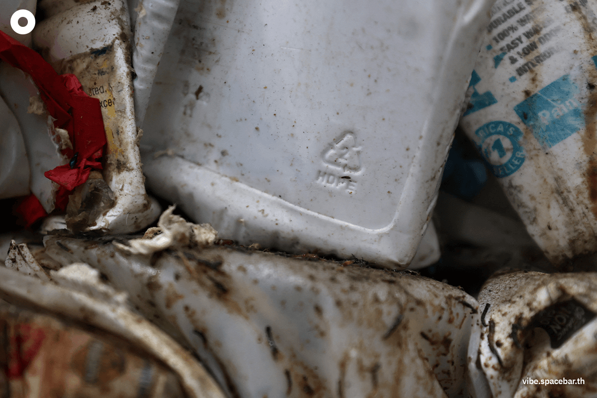 pitfalls_of_thinking_regarding_plastic_recycling_SPACEBAR_Photo01_71e0932366.png