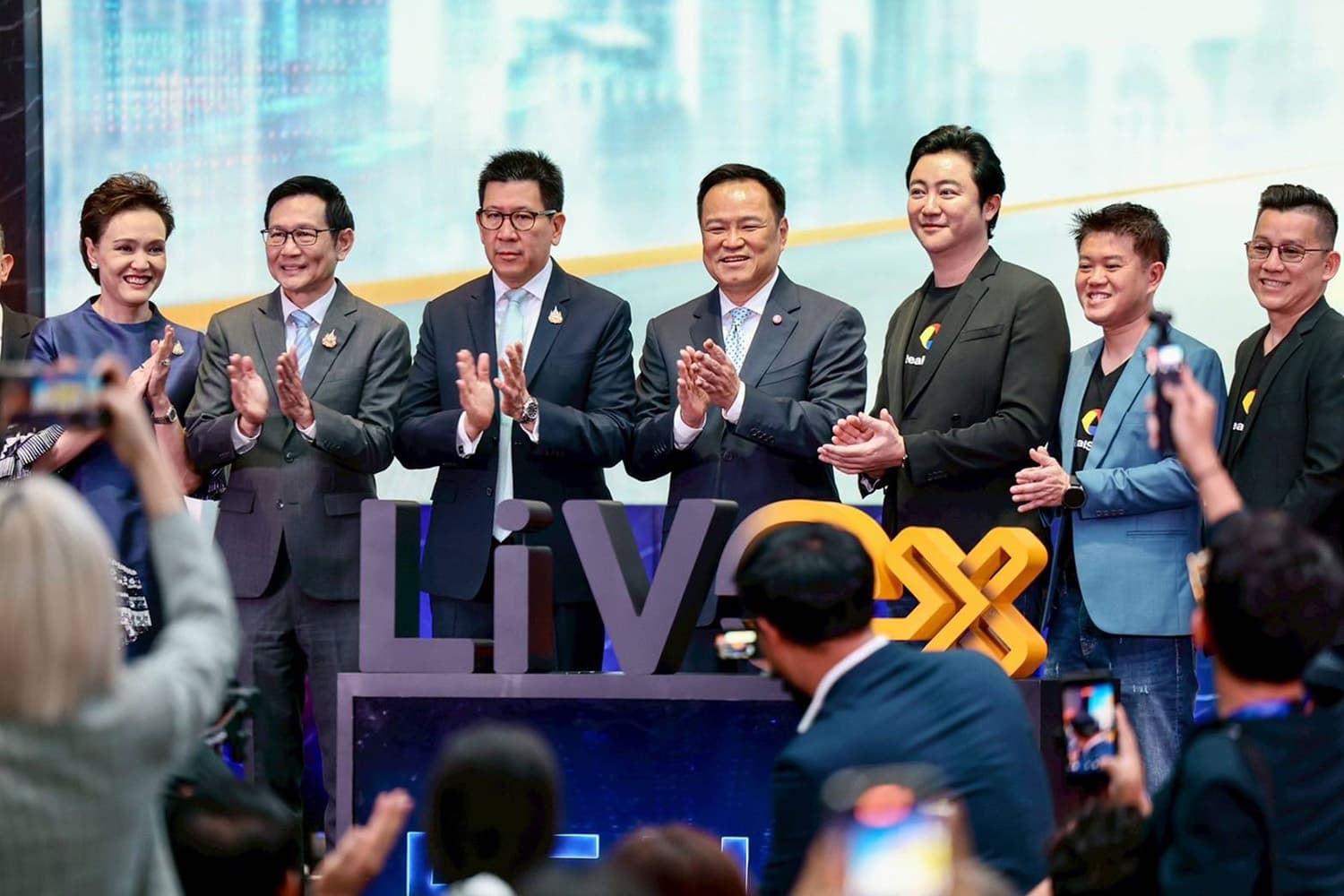 นายกฯ จับมือตลาดทุน สร้างความเชื่อมั่นเศรษฐกิจไทย