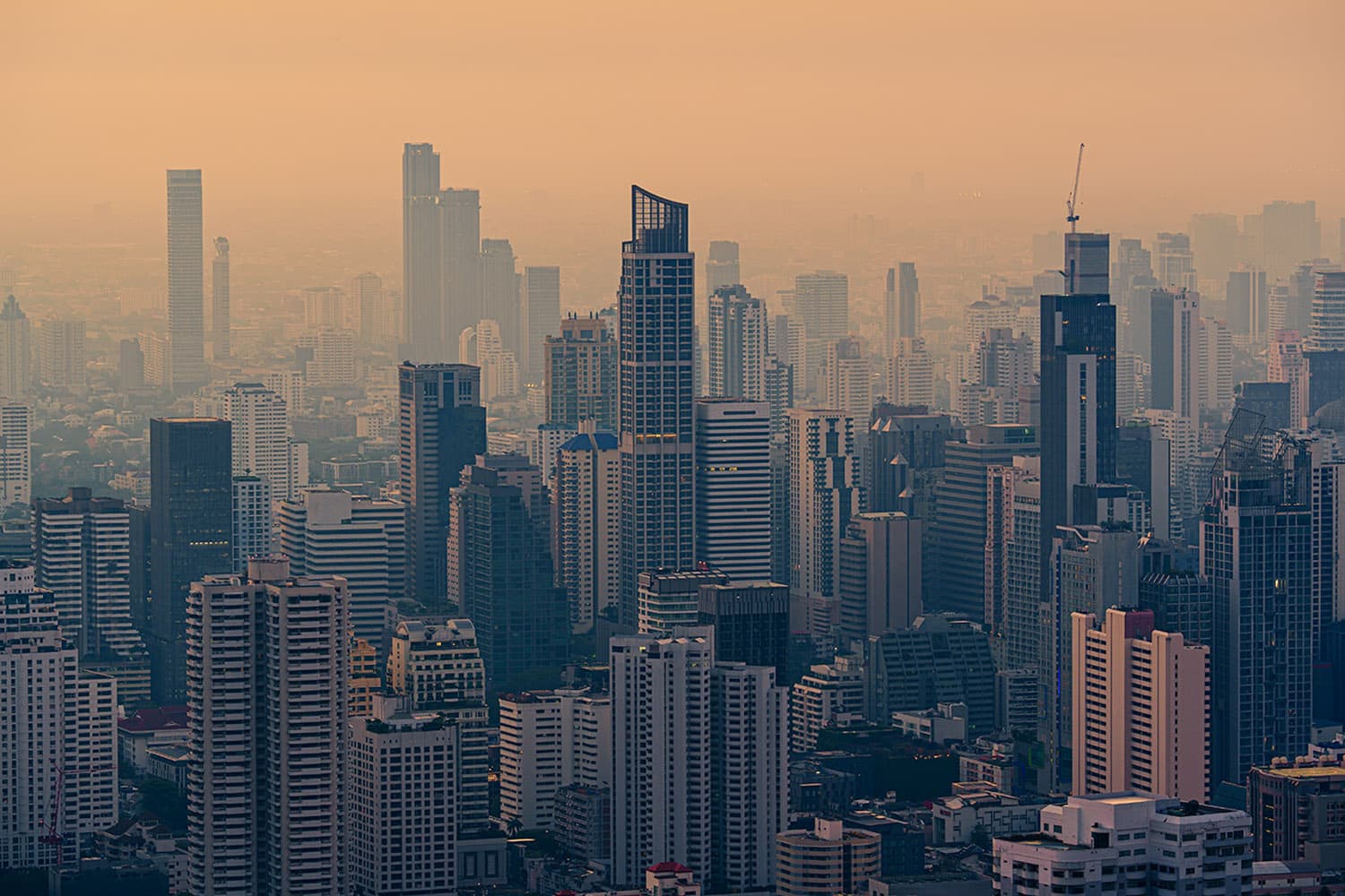 PM2.5 หลายปัจจัย เขย่าเศรษฐกิจไทย