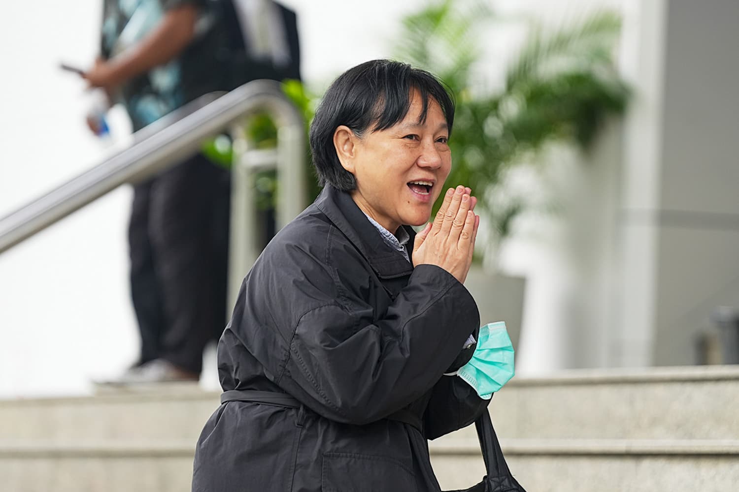 ศาลฎีกาพิพากษาแก้ ยกฟ้อง ‘เจ๊ปอง-ภูวดล-ยุทธิยง’ คดีบุก NBT ‘น้องสนธิ’ คุก 6 เดือน ไม่รอลงอาญา