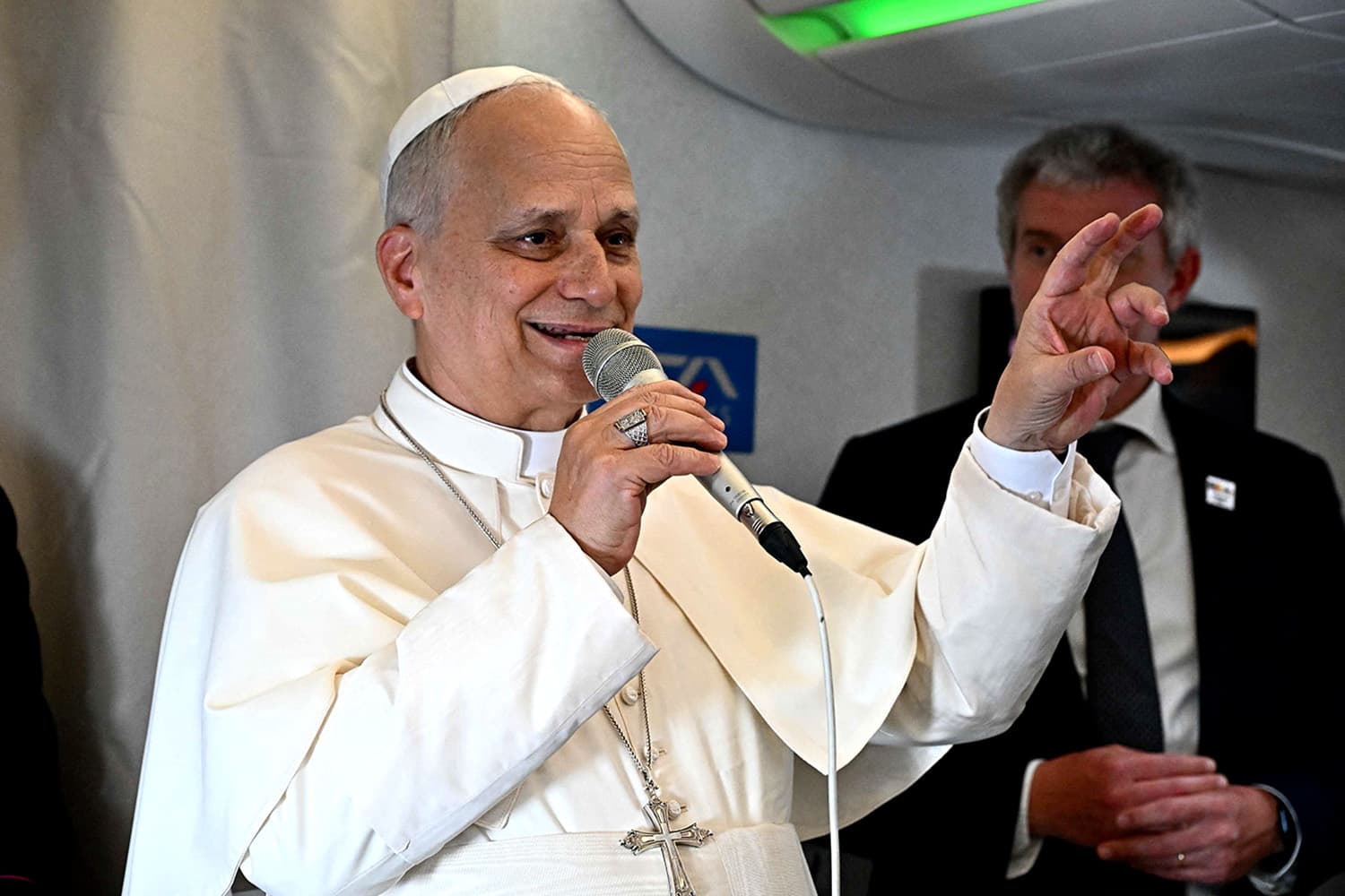 โป๊ปยืนยันที่พูดถึง ‘ทรราช’ ก่อสงครามไม่ได้หมายถึงทรัมป์