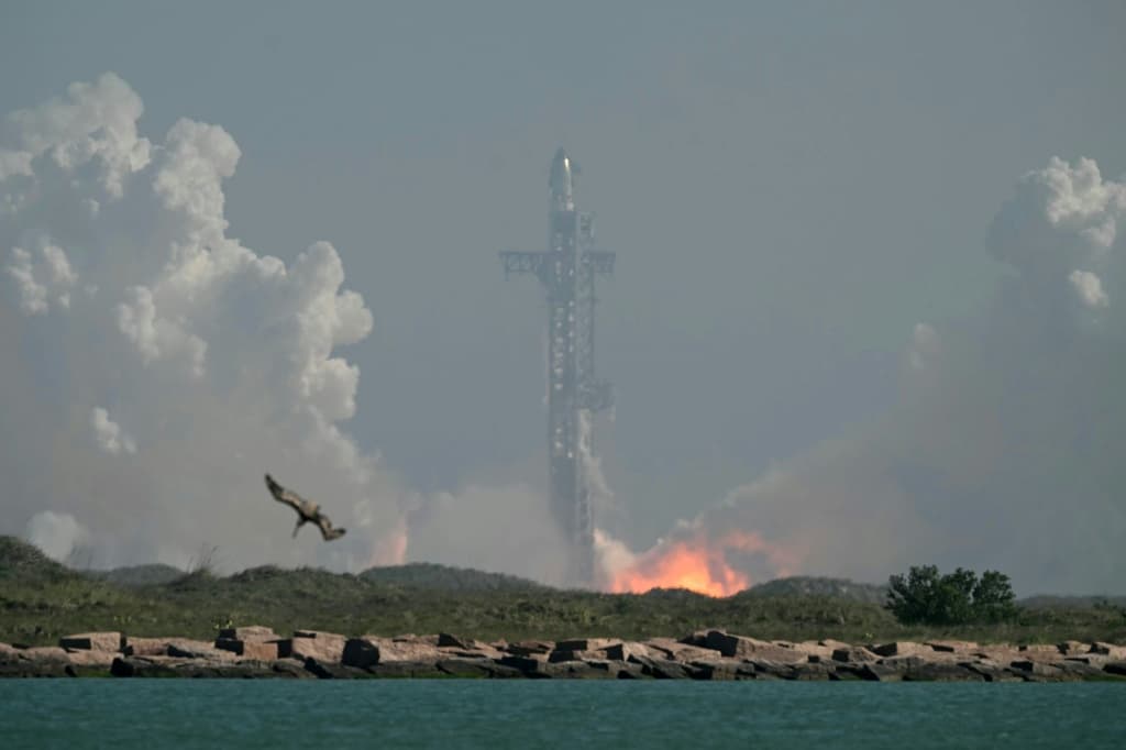 SpaceX ยิงจรวด Starship สู่อวกาศสำเร็จ แม้เครื่องยนต์ขัดข้อง
