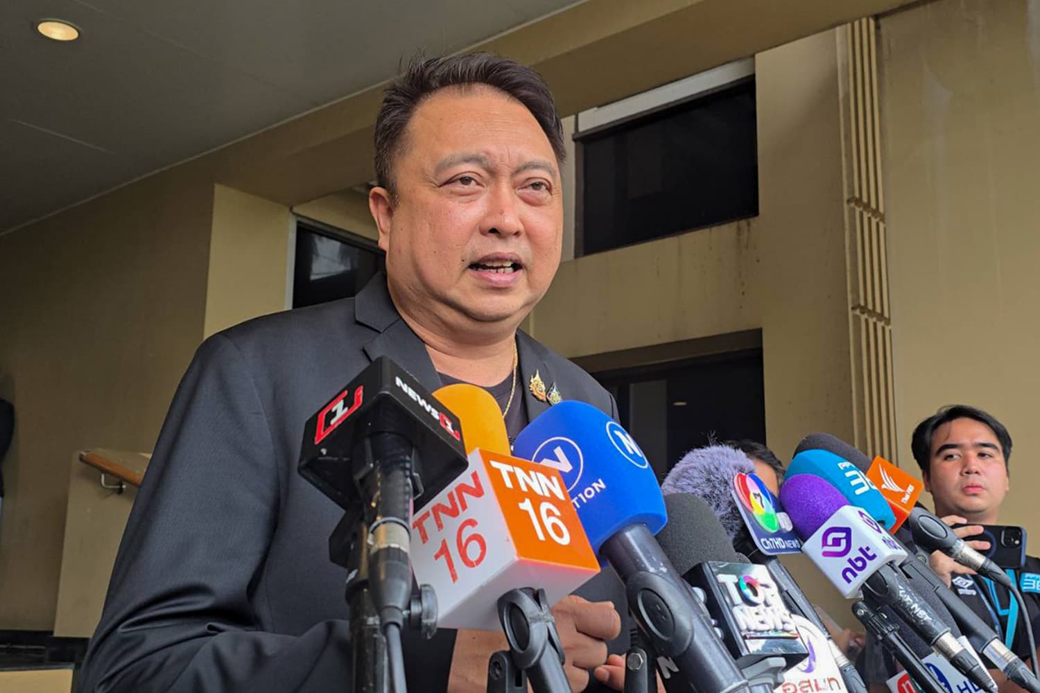 ‘สุชาติ’ ยันชัดหอบก๊วน สส.ซบ ‘ภูมิใจไทย’ เร็วๆนี้
