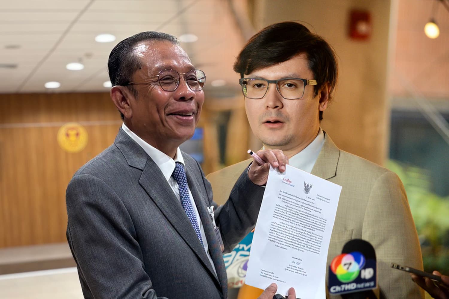 ‘ศุภชัย’ งัดปมอำนาจ ‘กมธ.กฎหมาย’ สะกิด ‘โรม’ อย่าให้เก้าอี้ใหญ่กว่าข้อบังคับ