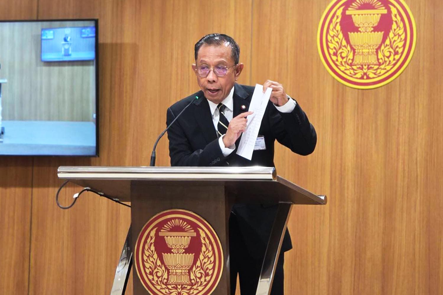 ‘ศุภชัย’ จี้ ‘กกต.’ ชี้แจงปมเอกสารฮั้ว สว.หลุด! ย้ำไม่มีใครถูกฟ้องปิดปาก