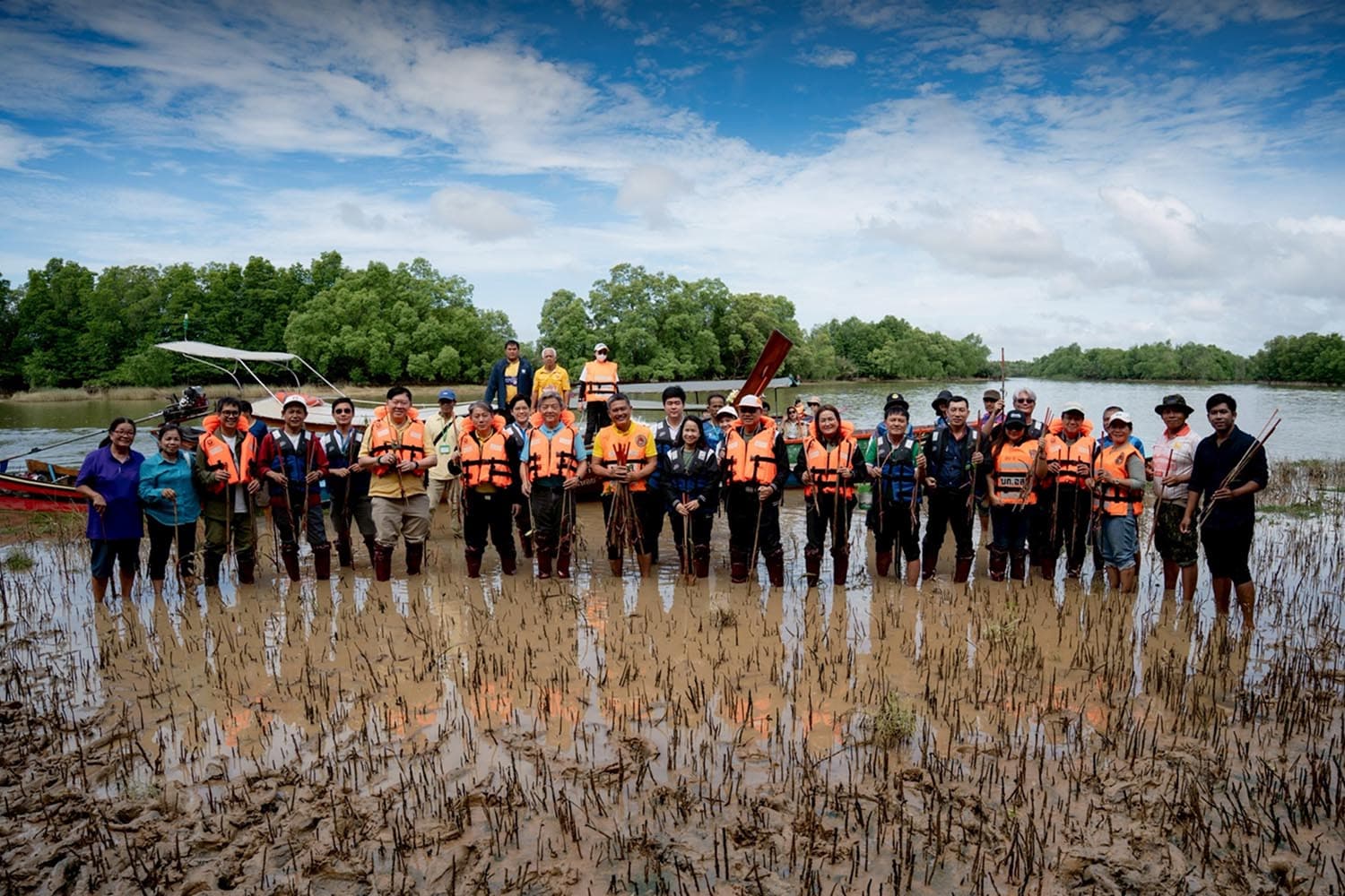 ‘เซ็นทรัล ทำ’ จับมือพันธมิตรฟื้นฟูป่าชายเลน ดันบลูคาร์บอน-ลดโลกร้อน-ยกระดับชุมชน