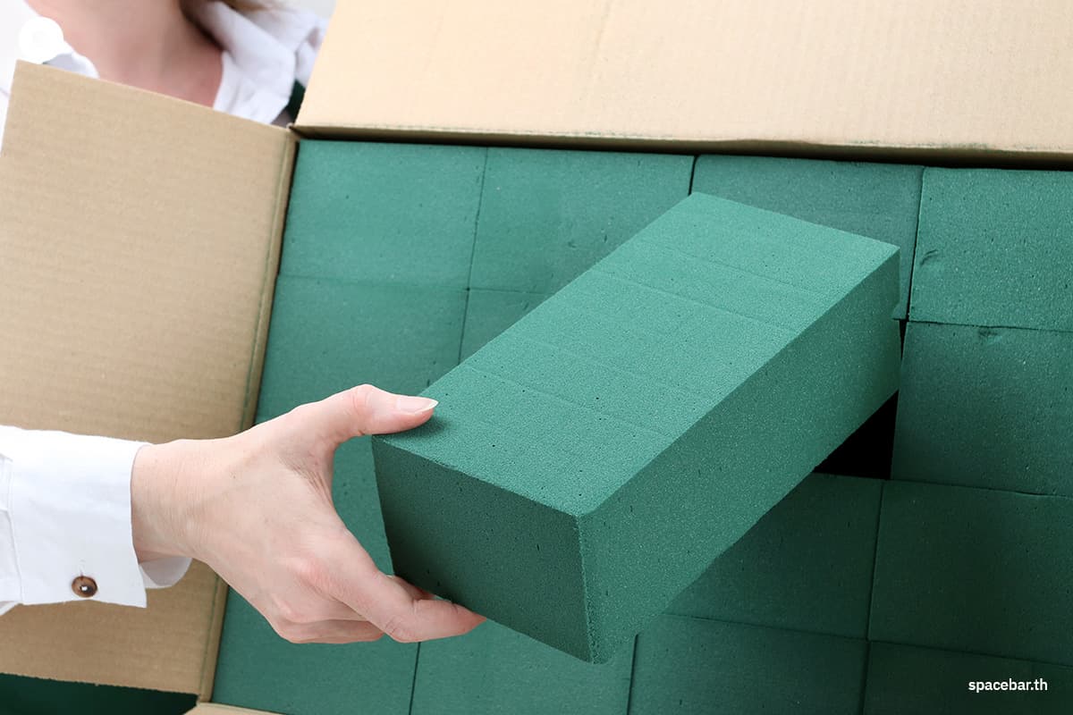 ‘โอเอซิส’ จำเลยรักวาเลนไทน์ ไม่ย่อยสลาย พร้อมกระจายเป็นไมโครพลาสติก