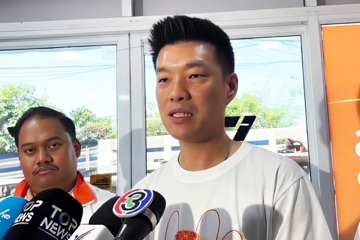 ‘ณัฐพงษ์’ลั่น ไม่มีดีลทางการเมือง ‘ชัชชาติ’ เลี่ยงตอบ ทาบลง 'ผู้ว่าฯ กทม.' ให้ 'ปชน.'