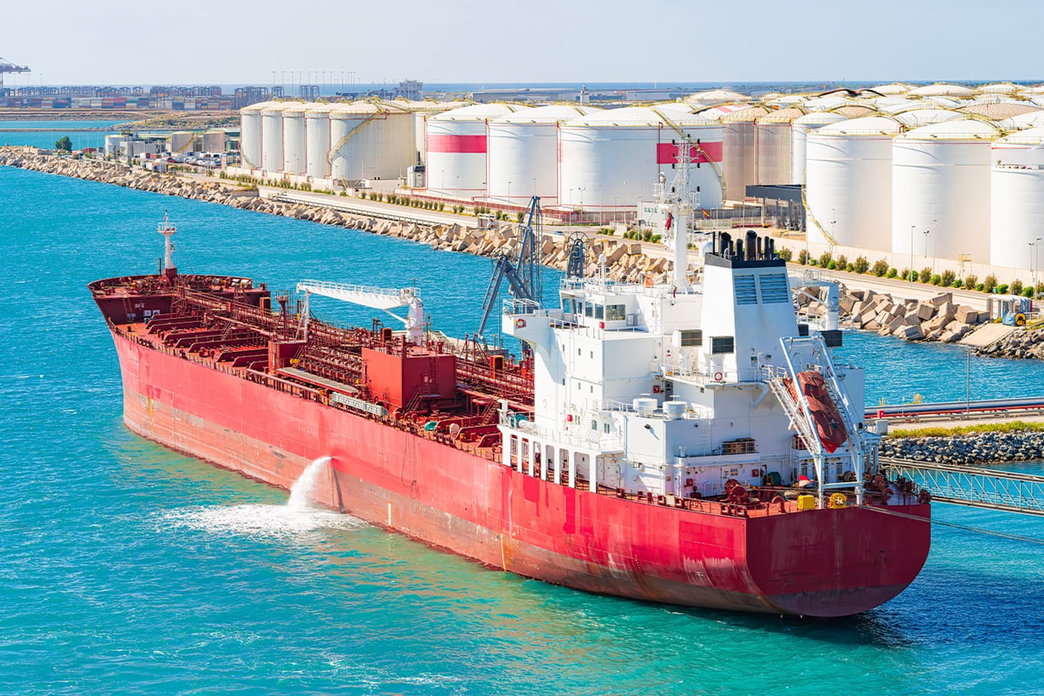 ไทยนำเข้าน้ำมัน 92% เสี่ยงราคาผันผวนตามพลังงานโลก