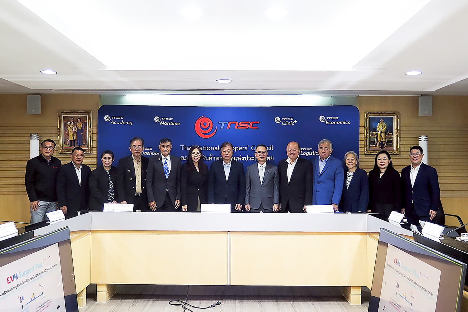 สรท.-EXIM BANK เปิดมาตรการเร่งด่วน ลดดอกเบี้ย-เสริมสภาพคล่อง  ช่วยผู้ส่งออกไทยรับมือวิกฤตตะวันออกกลาง-ปิด Hormuz