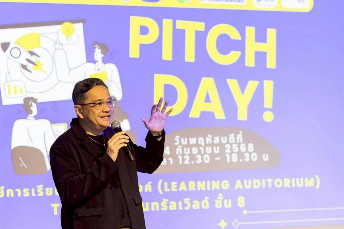tsa-writers-room-3-gen-workshop-pitch-day-SPACEBAR-Photo01.jpg