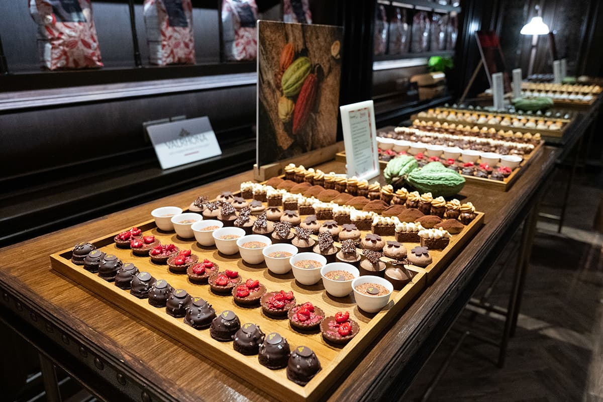 valrhona-celebrates-40-years-of-guanaja-dark-chocolate-SPACEBAR-Photo02.jpg