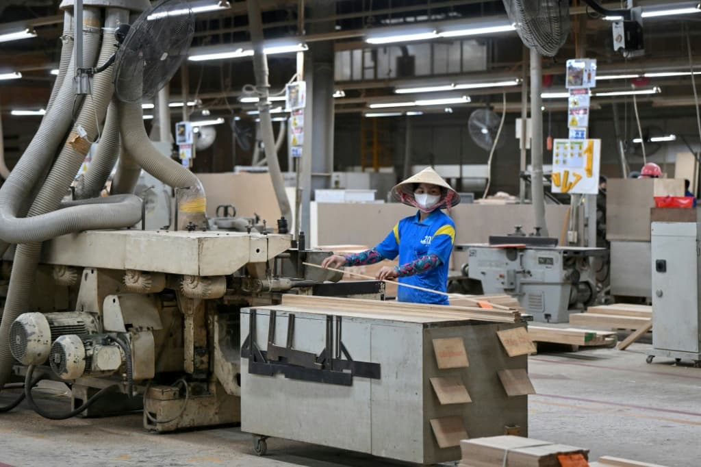 เวียดนามไม่สะเทือน 'ภาษีทรัมป์' ส่งออกสหรัฐฯ พุ่ง 28% เศรษฐกิจโตเกินคาด