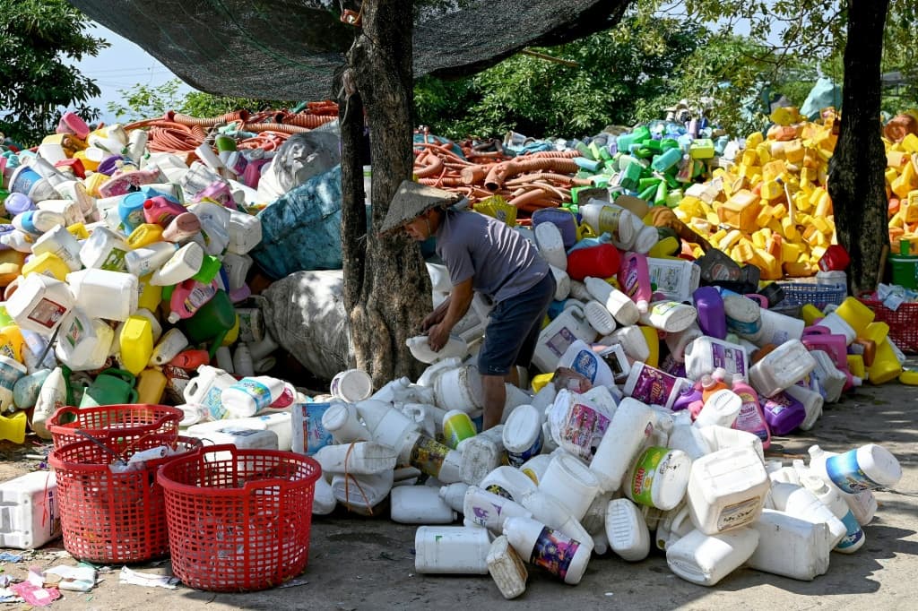 vietnam-recycling-villages-pollution-health-crisis-1.jpeg