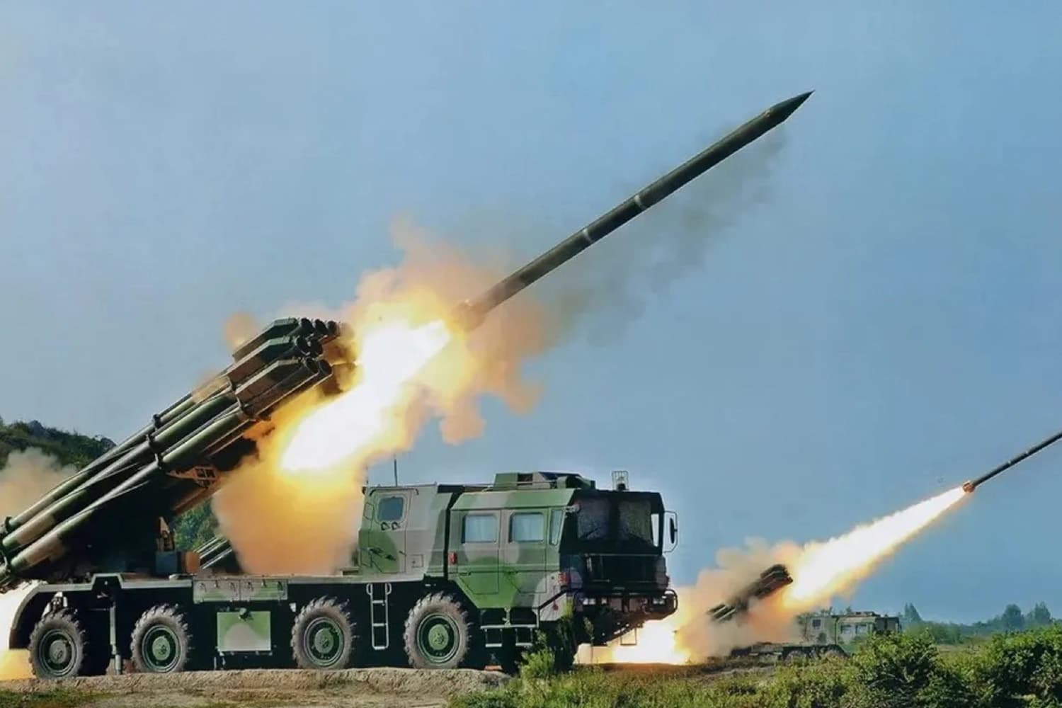 เปิดสมรรถนะ ‘PHL-03’ จรวดหลายลำกล้องพิสัยไกล 130 กม.ที่กัมพูชาเตรียมขนมารบกับไทย