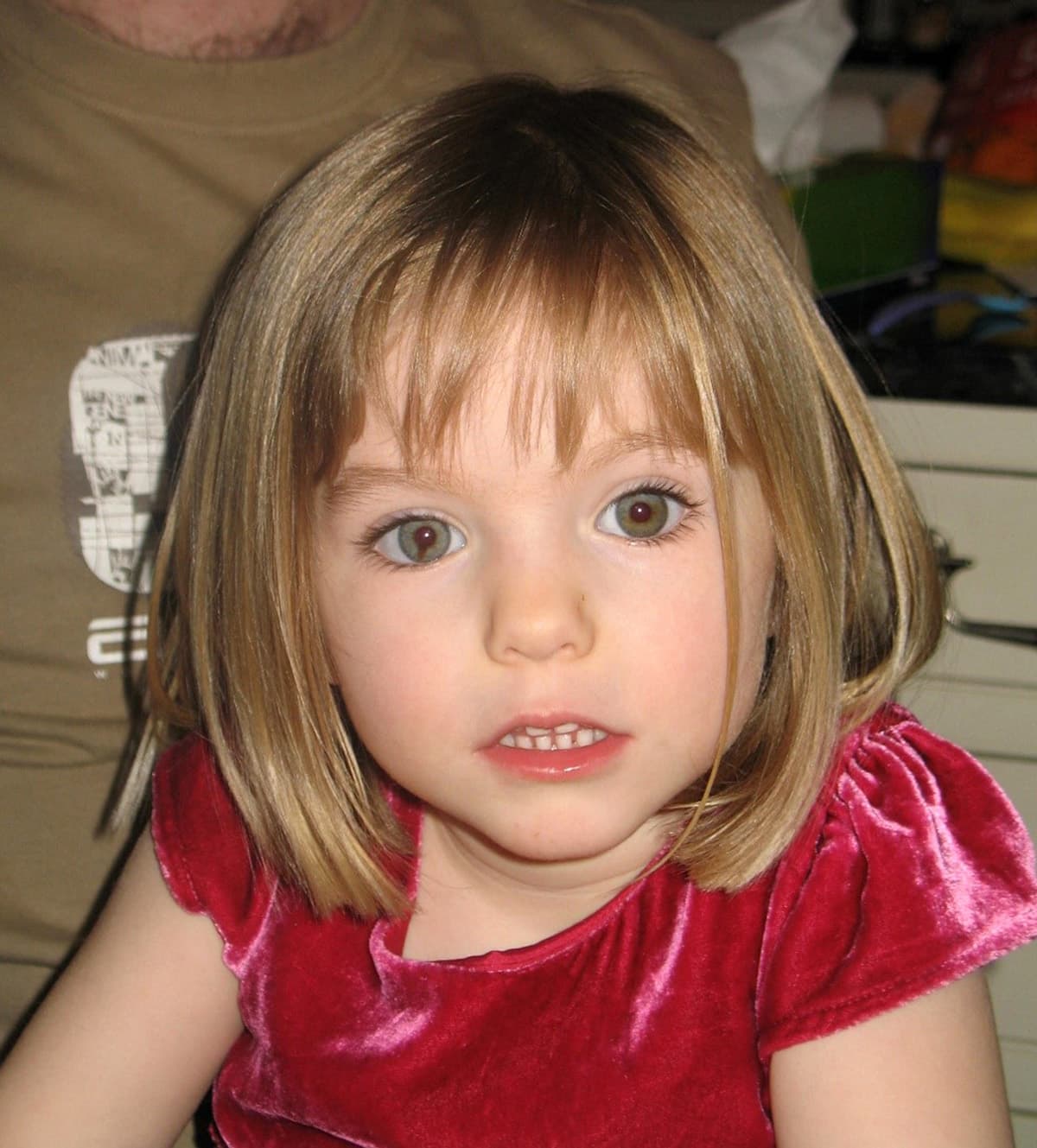 ภาพถ่ายที่เผยแพร่โดยสำนักงานตำรวจนครบาลลอนดอนเมื่อวันที่ 3 มิถุนายน 2020  แสดงภาพของ แมเดลีน แมคแคนน์ Photo by HANDOUT / METROPOLITAN POLICE / AFP