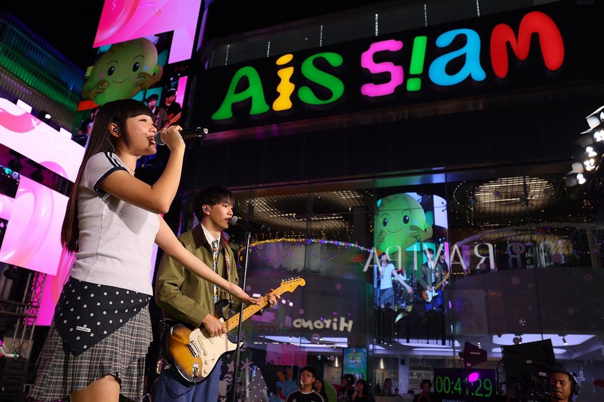 AIS-reveals-data-usage-surged-515%-Siam-Square-reigns-supreme among-Gen-C-SPACEBAR-Photo03.jpg