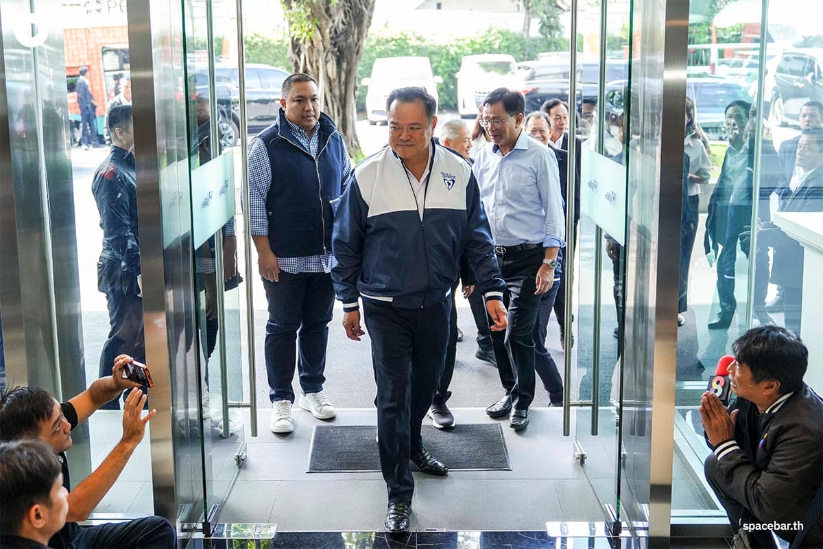 Anutin-attended-the-Bhumjaithai -Party-meeting-SPACEBAR-Photo03.jpg