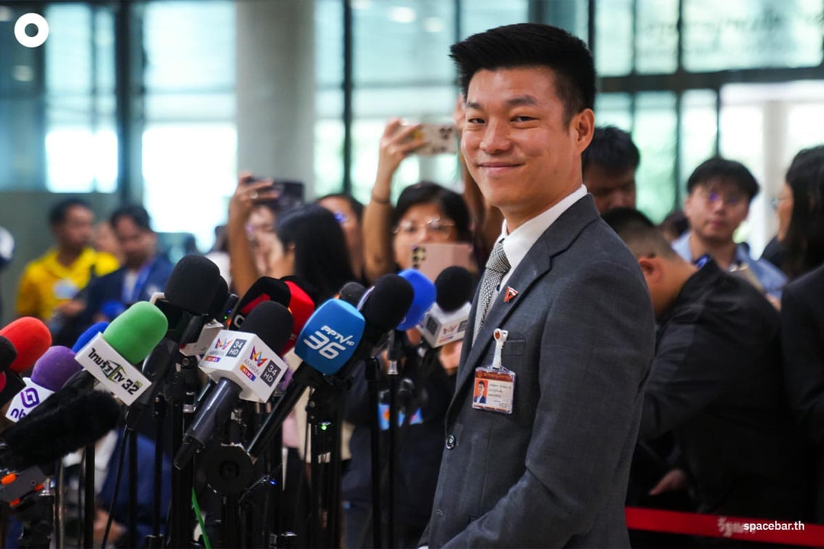 Anutin-the-Prime-Minister-delivered-a-policy-statement-to-the- -Parliament-SPACEBAR-Photo05.jpg