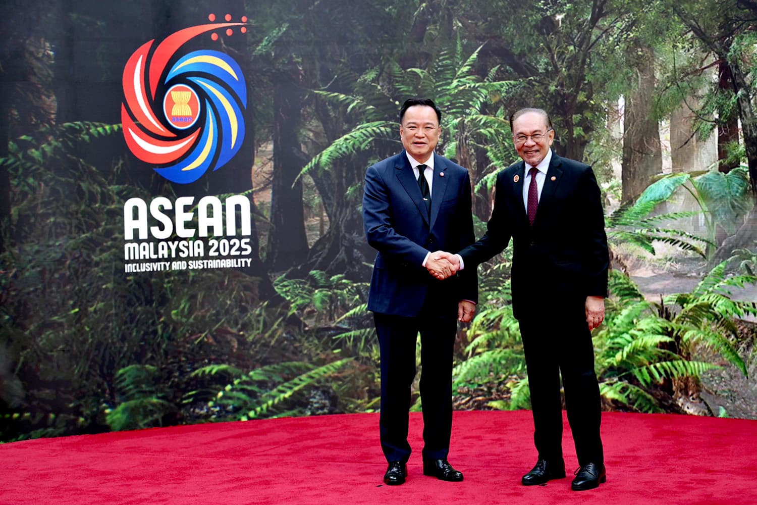 Photo Story : เปิดภารกิจ ‘นายกฯ’ ก่อนลงนามสันติภาพ ‘ไทย - กพช.’