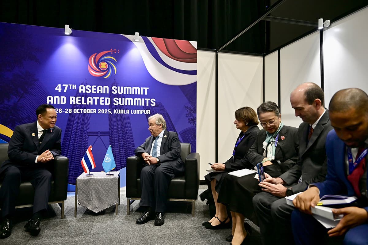 Anutin-the-Prime-Minister-traveled-to-Malaysia-for-a-meeting-SPACEBAR-Photo02.jpg