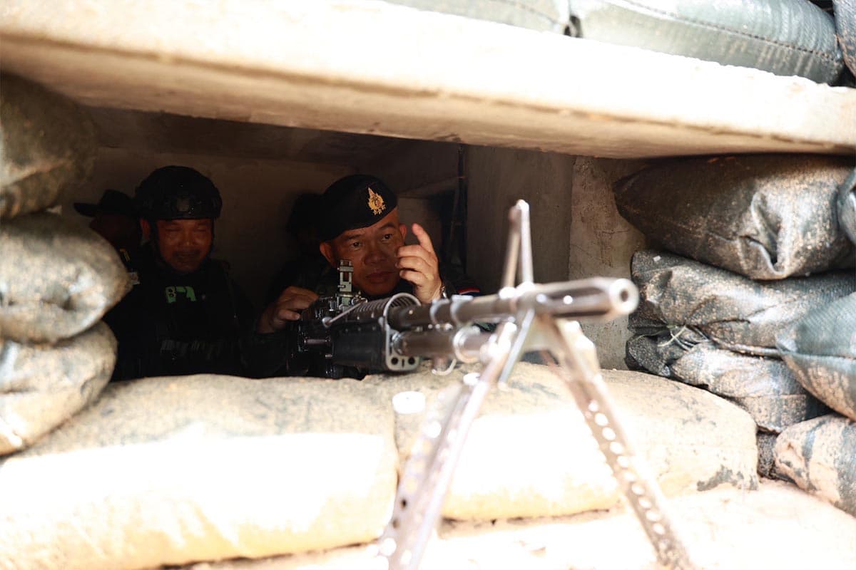 Army Region-2-is-rushing-to-build-over-250-bomb-shelters-along-the-Thai-Cambodian-border.psd-SPACEBAR-Photo09.jpg